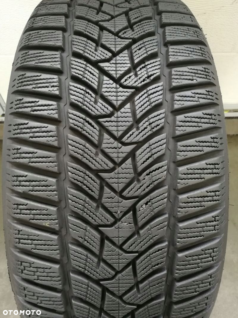 Opona zimowa 235/45 R 18 Dunlop Winter Sport 5 - 2