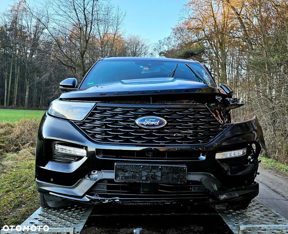 Ford Explorer EcoBoost Plug-in Hybrid ST-LINE - 8
