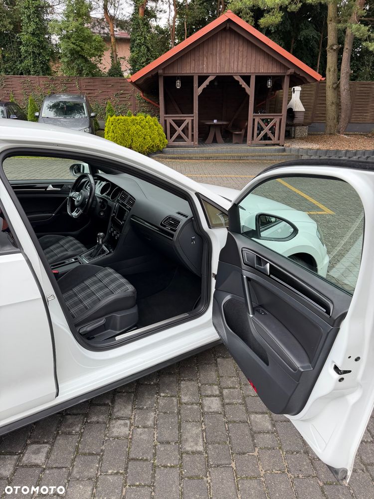 Volkswagen Golf 2.0 TDI BMT GTD - 29