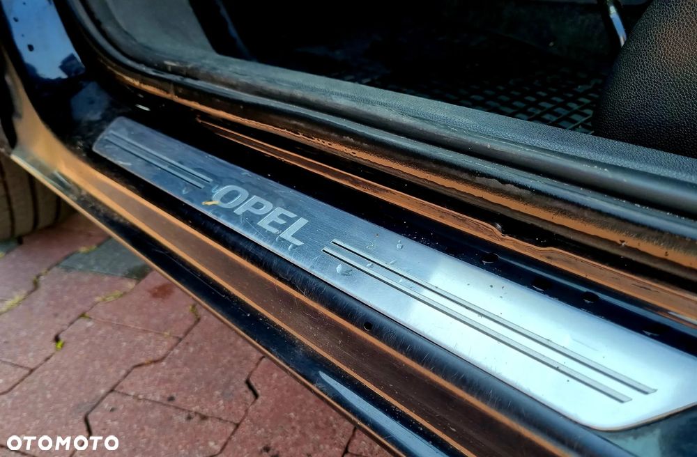 Opel Corsa 1.4 T Cosmo S&S - 13