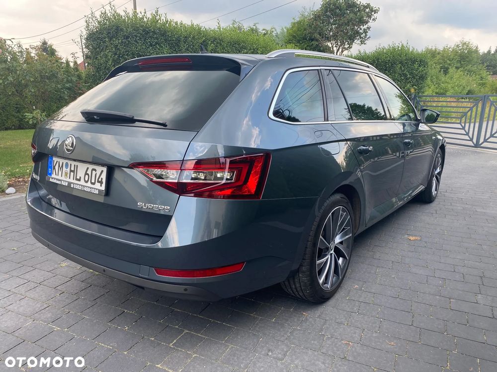 Skoda Superb 2.0 TDI L&K DSG - 10