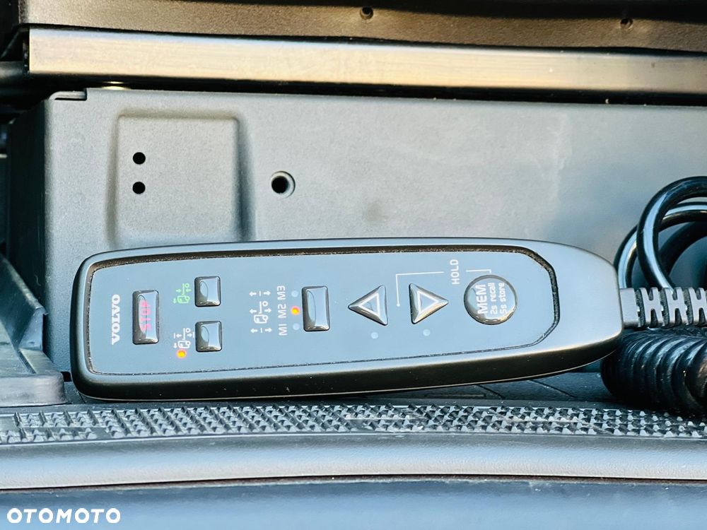 Volvo FH 500 / EURO 6 / RETARDER / 12/2022 / ACC / CAŁE NA PODUCHACH / KLIMA POSTOJOWA / NAVIGACJA / - 11