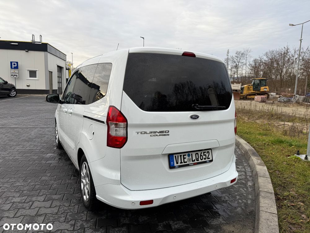 Ford Tourneo Connect 1.5 TDCi Trend - 14