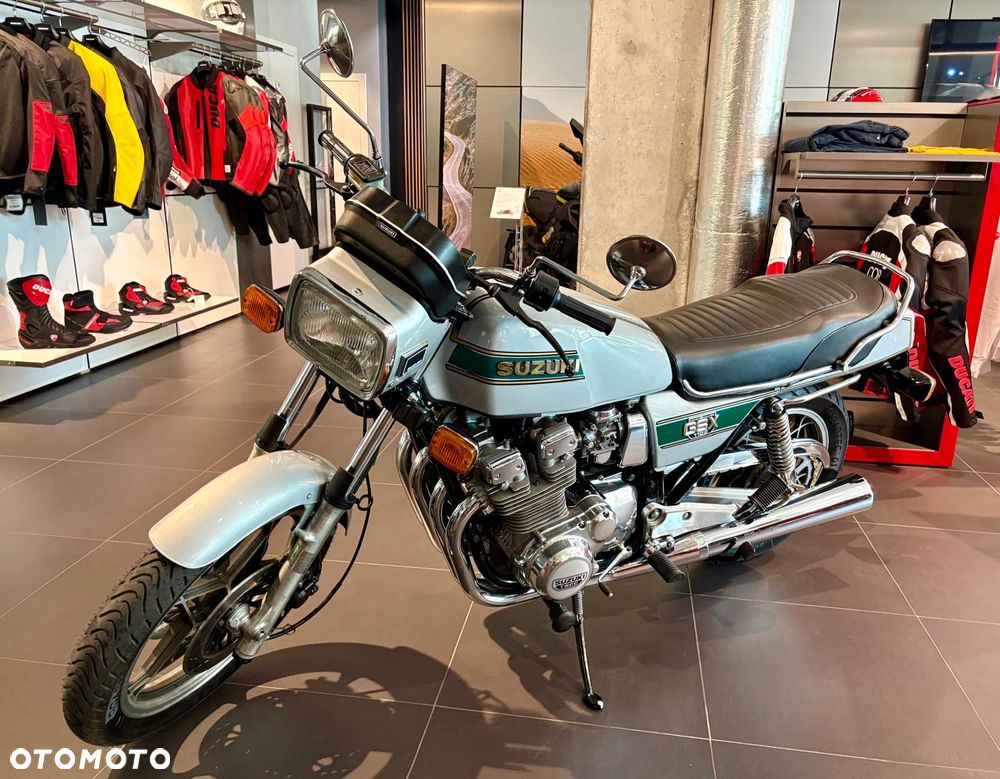 Suzuki GSX - 5
