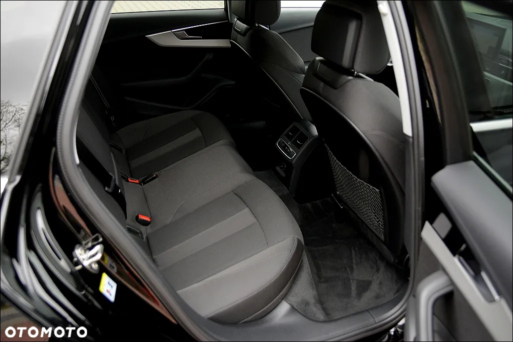 Audi A4 Avant 40 TFSI S tronic sport - 23