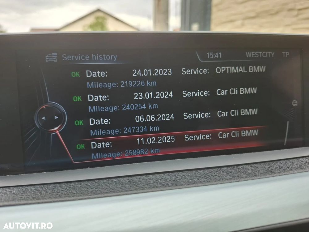 BMW Seria 3 320d Sport Line - 4