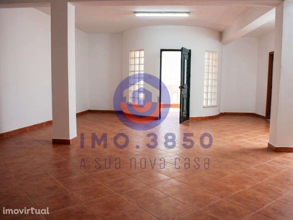 Moradia T4 c/ excelentes áreas - Grande imagem: 4/25