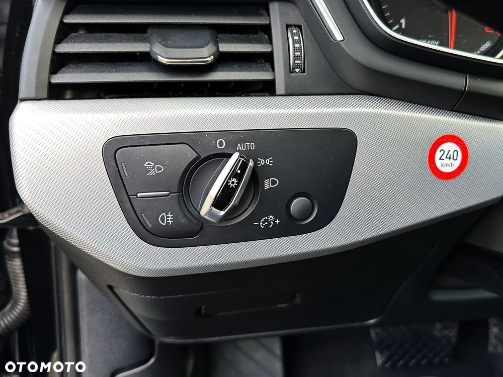 Audi A4 Avant 2.0 TFSI ultra S tronic - 19