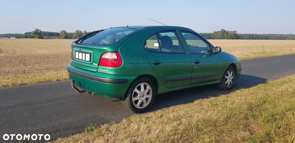 Renault Megane 1.6 - 10
