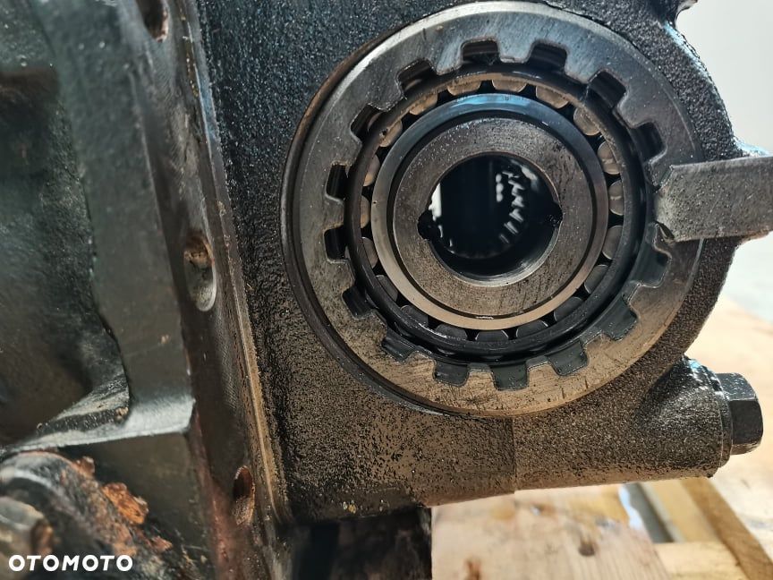 Środek mostu Weidemann T 6027 {12X32 Carraro 26.16} - 8