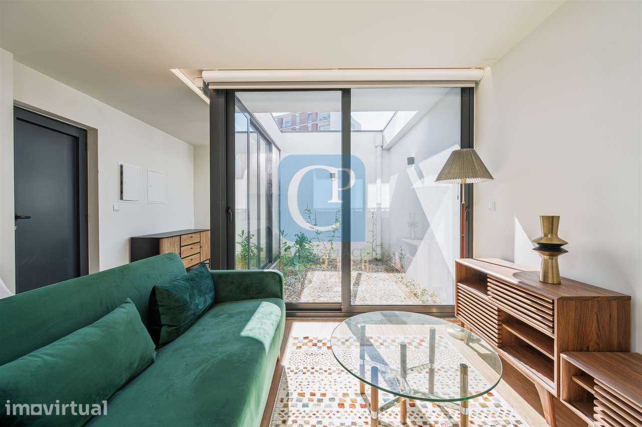 Apartamento T1 junto ao Hospital S. João - Grande imagem: 3/18