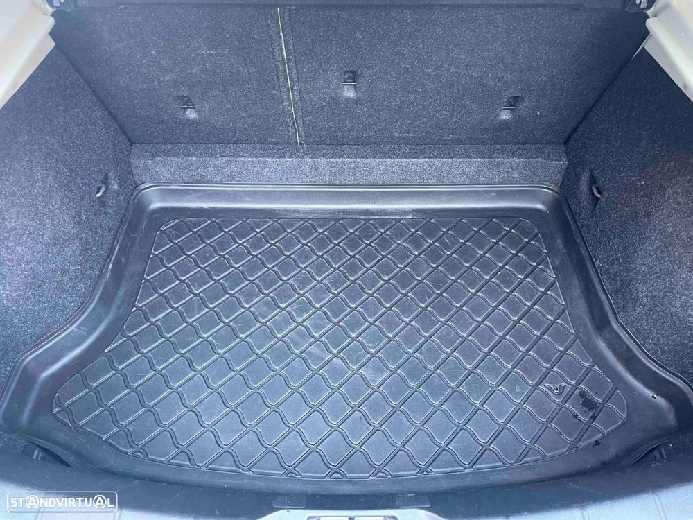 Volvo V40 2.0 D4 Inscripton Geartronic - 27