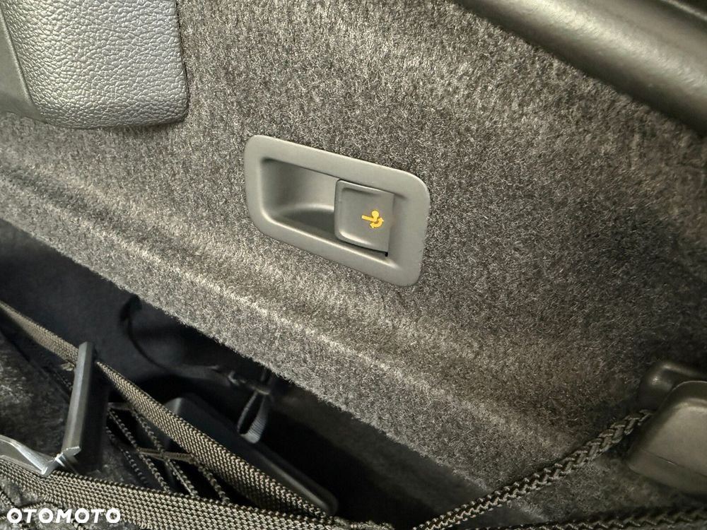 Skoda Superb 2.0 TSI Sportline DSG - 28