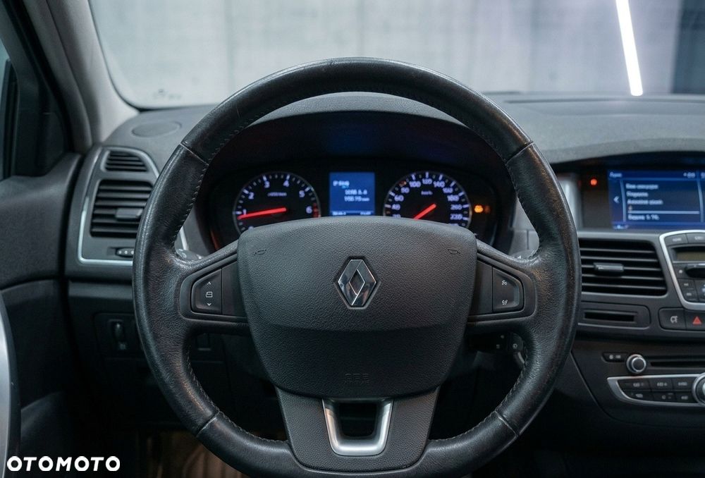 Renault Laguna dCi 110 FAP Bose Edition - 10