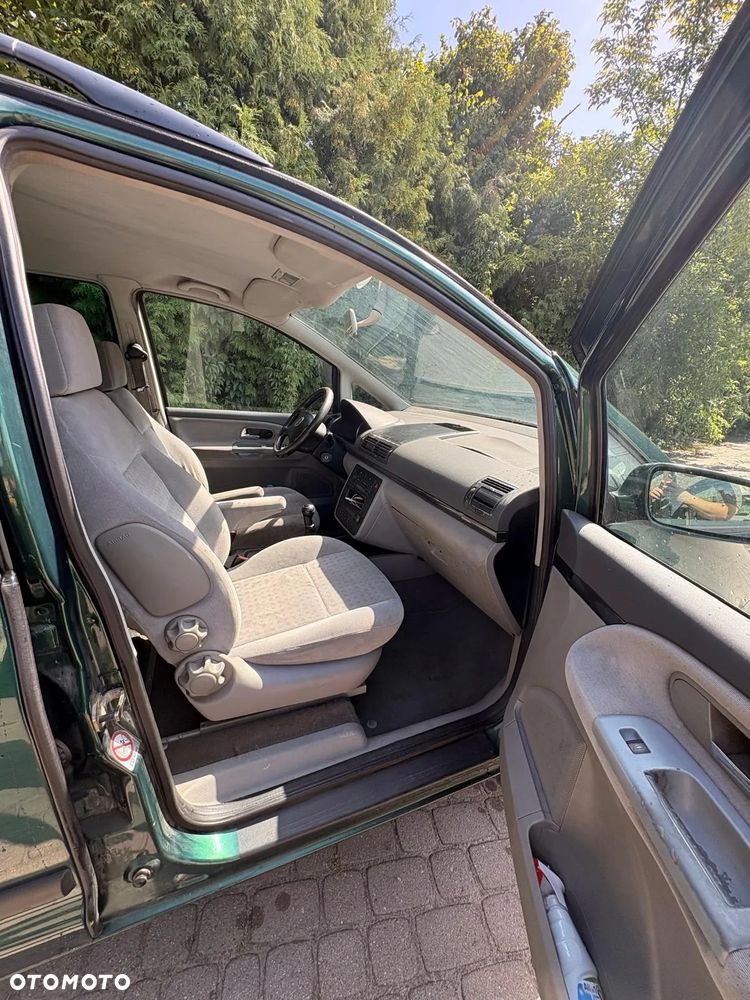 Volkswagen Sharan 1.8T Basis - 6