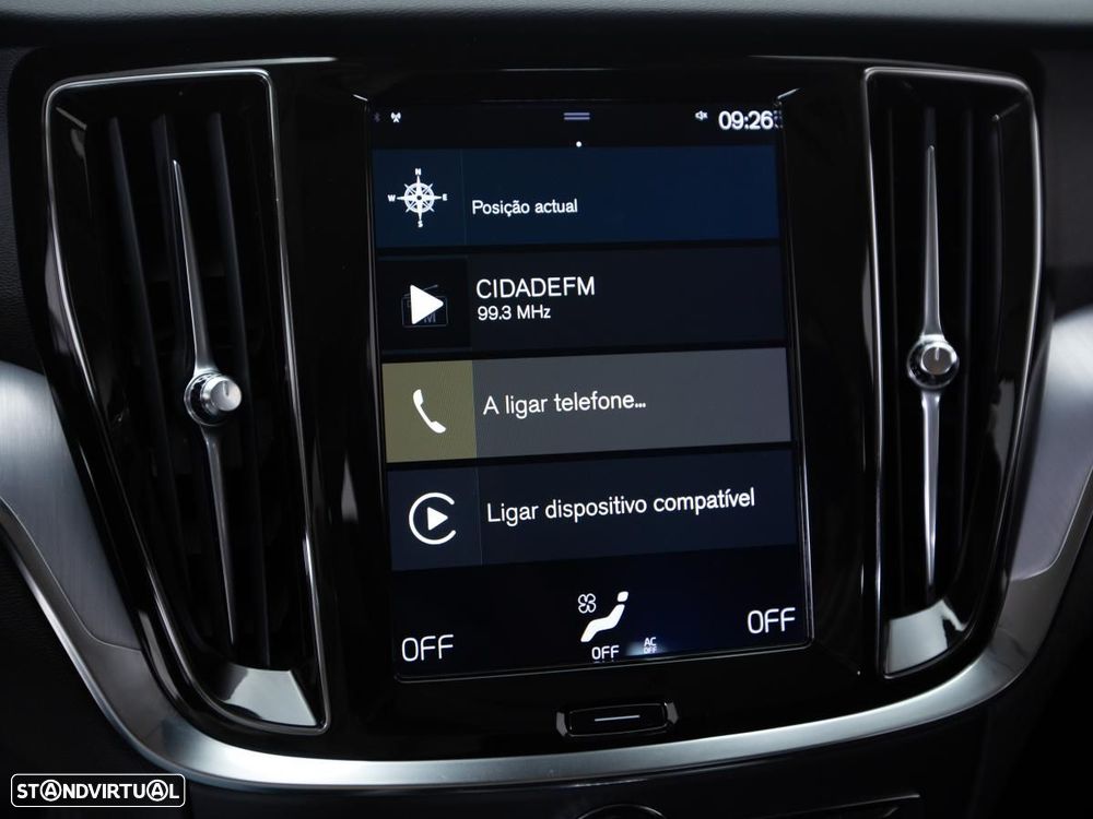 Volvo V60 2.0 T8 AWD TE Momentum Plus - 25