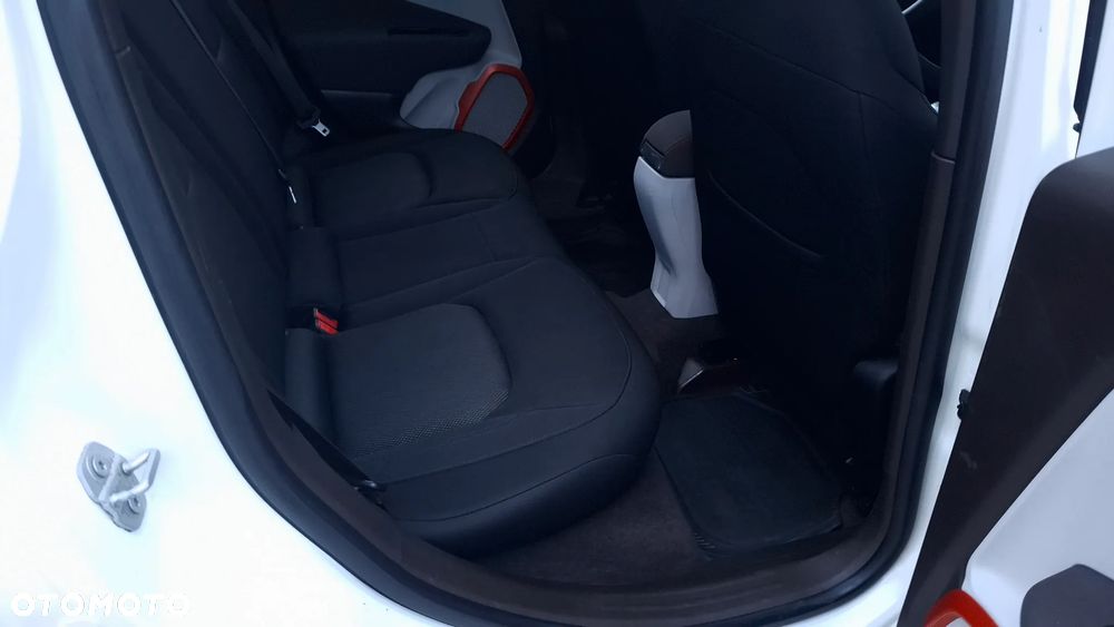 Jeep Renegade 1.4 MultiAir Longitude - 23