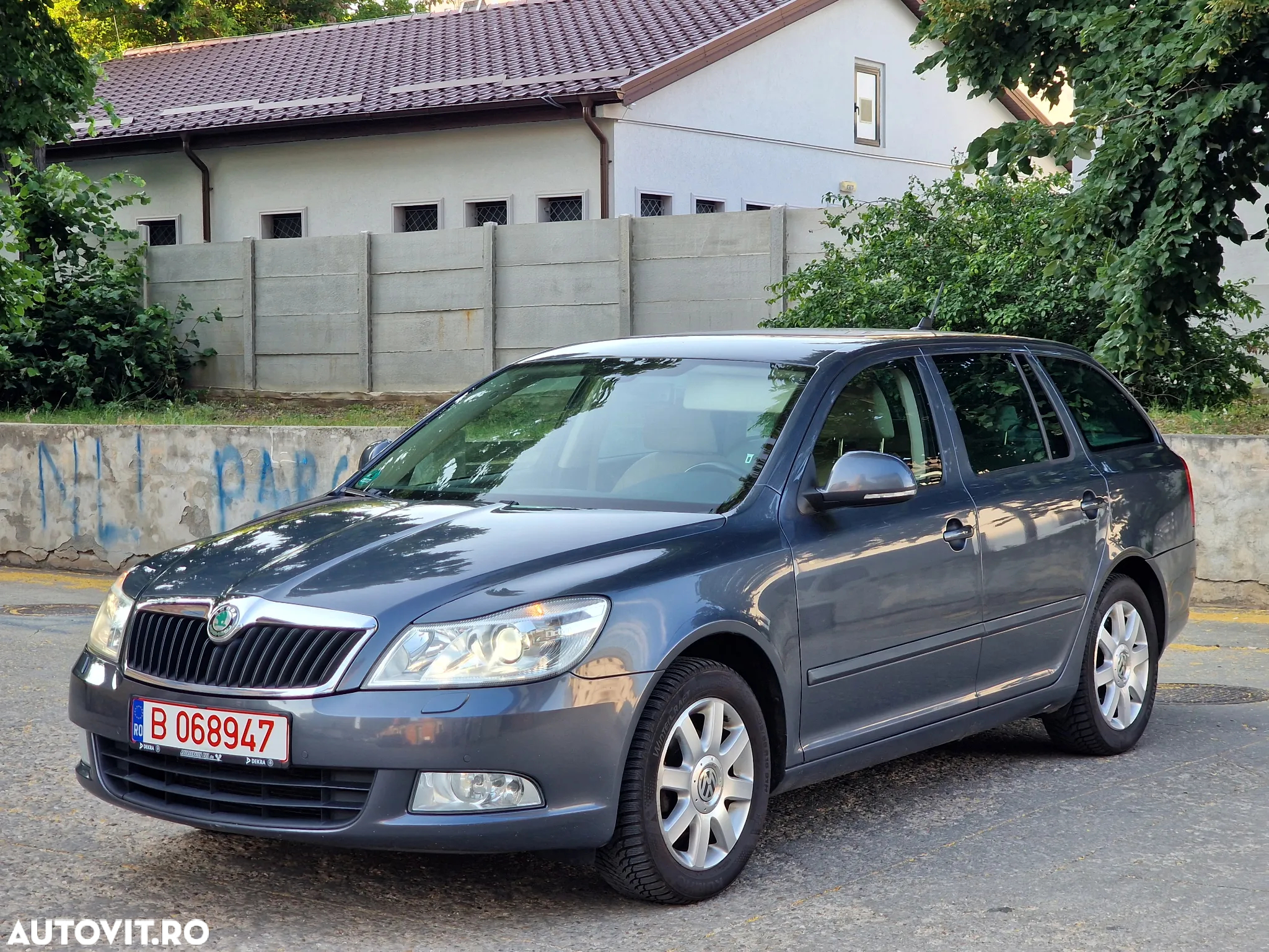 Skoda Octavia 1.6 TDI DPF DSG Elegance - 16
