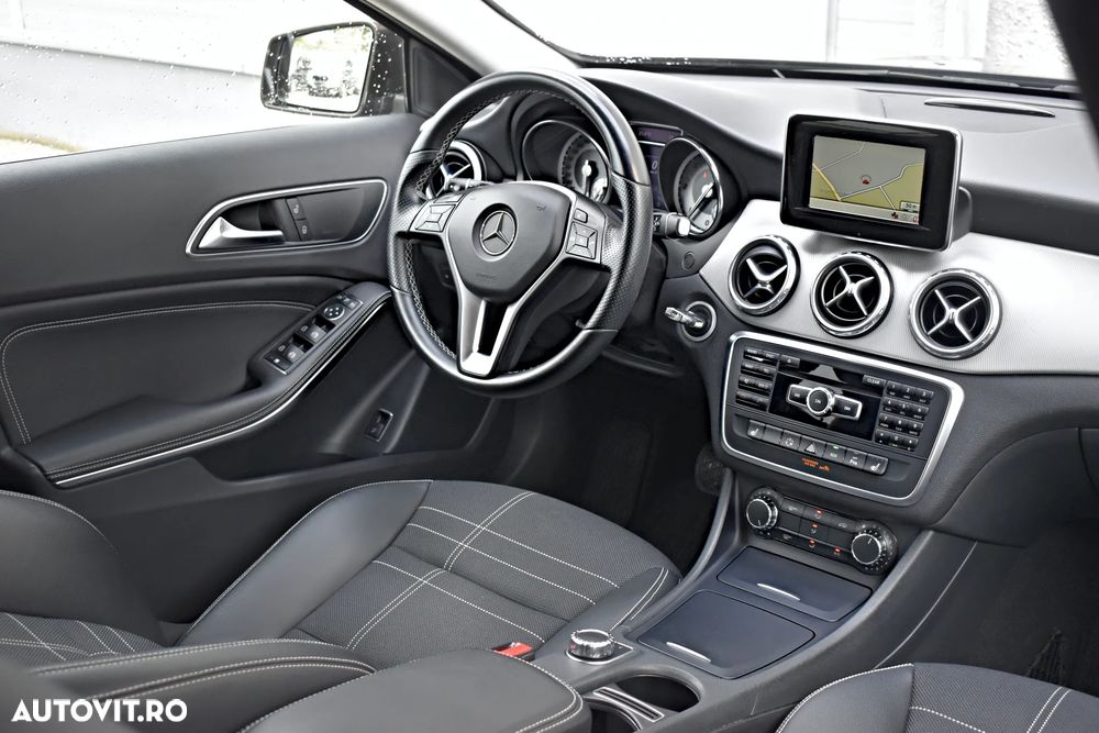 Mercedes-Benz GLA 220 d 7G-DCT - 10