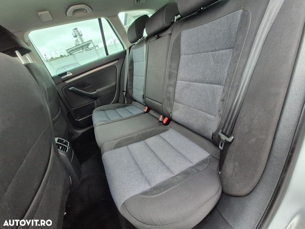 Toyota RAV4 - 16