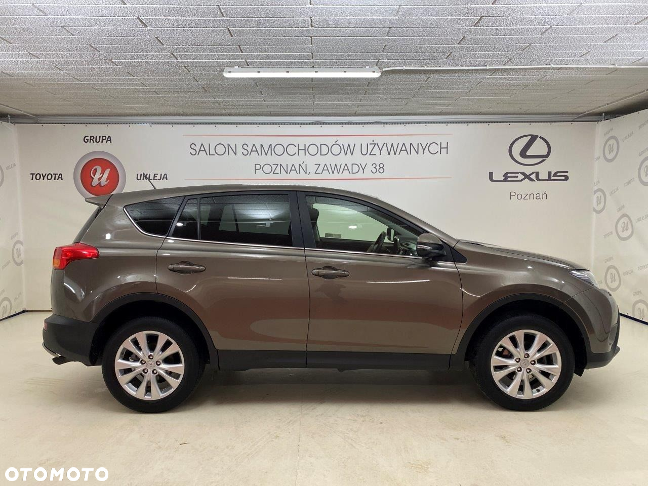 Toyota RAV4 - 4