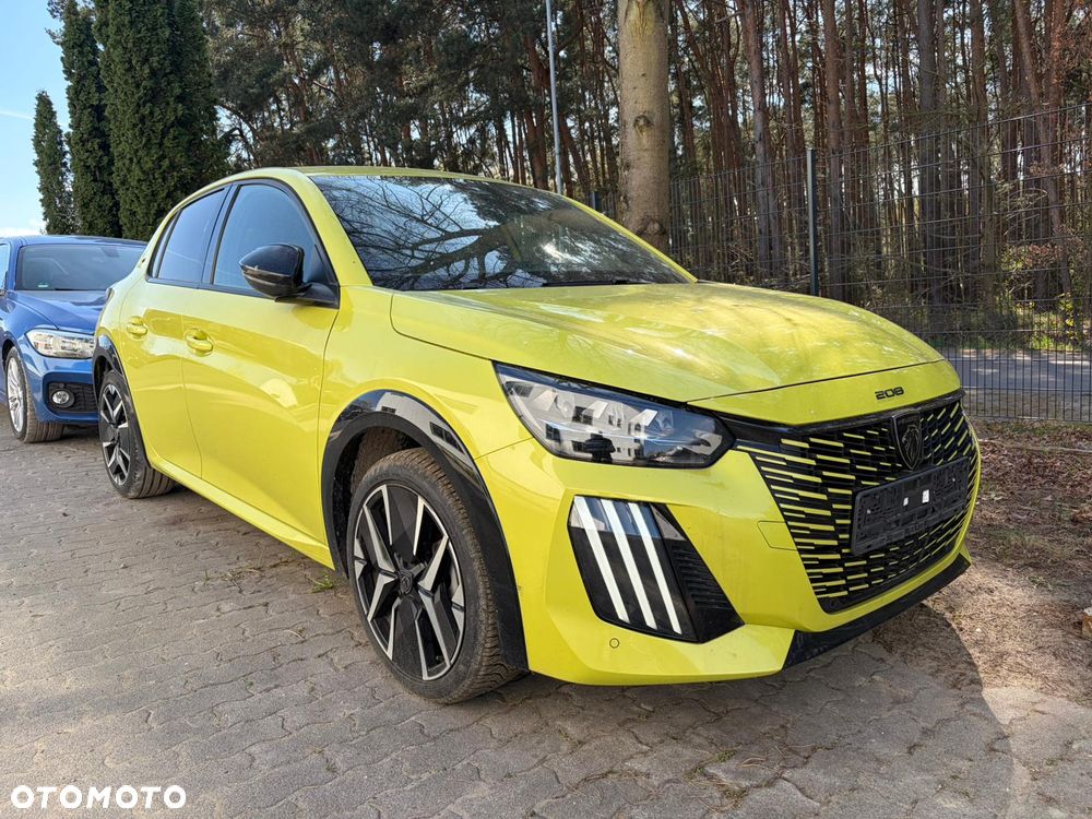 Peugeot 208 - 2