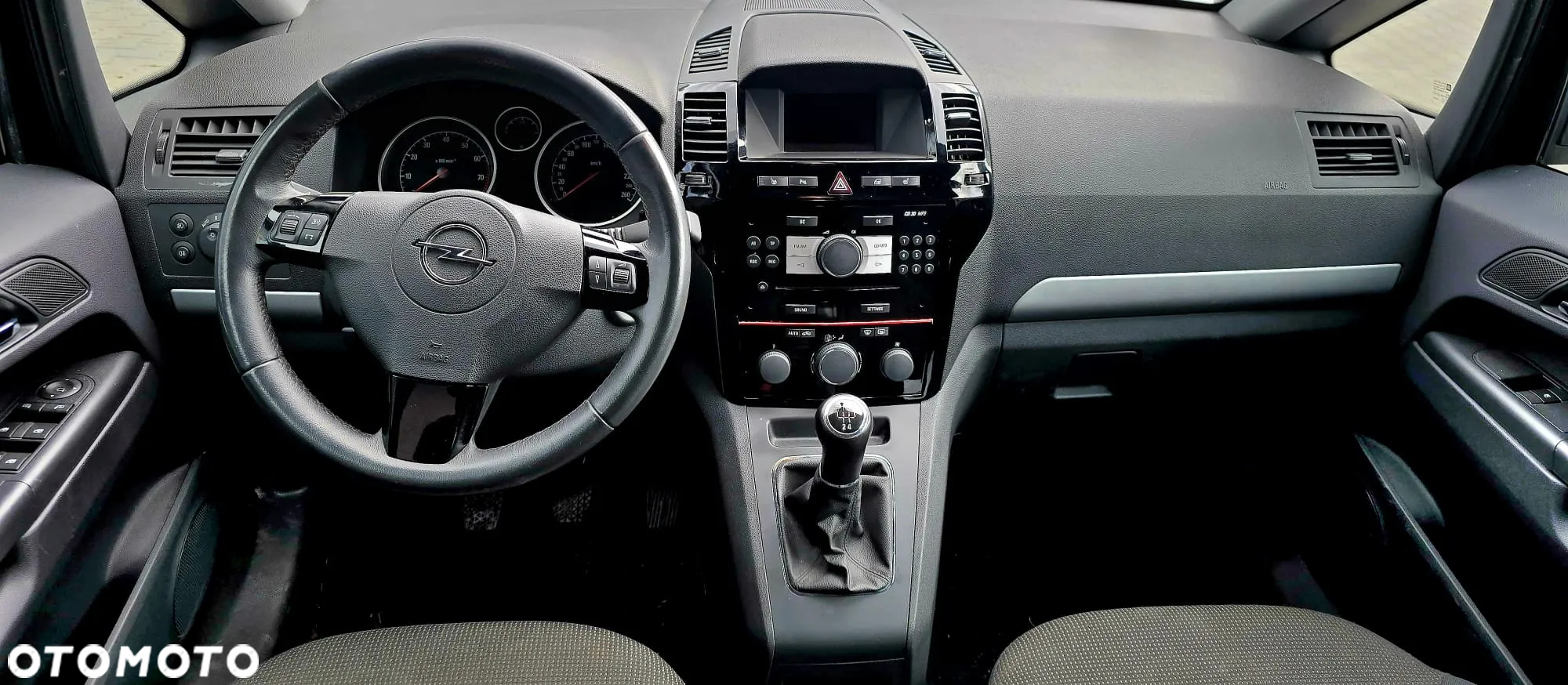 Opel Zafira 1.8 Cosmo - 10