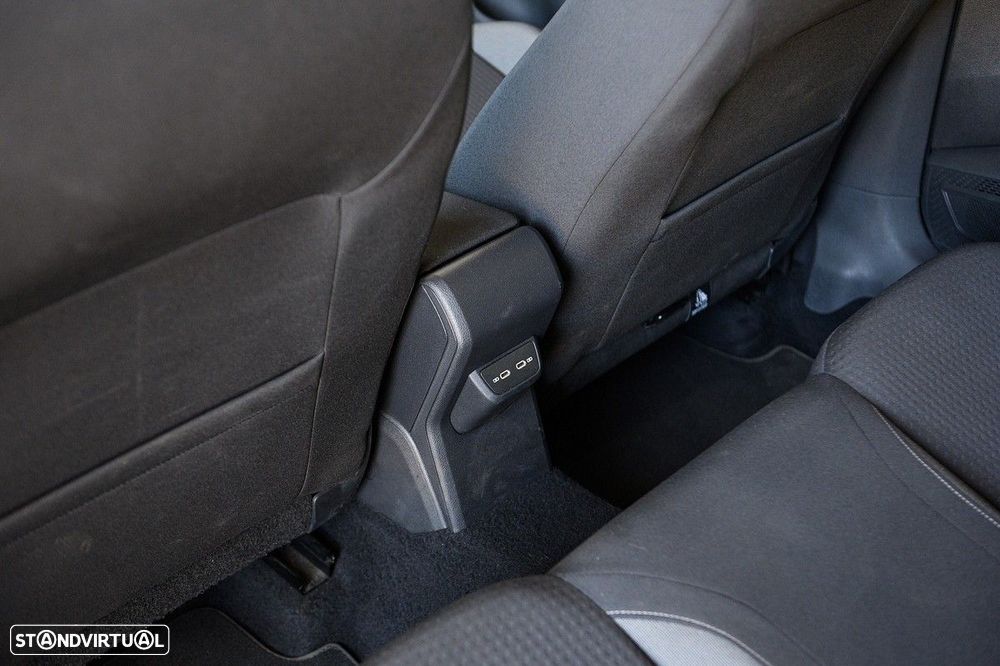 VW Taigo 1.0 TSI Urban - 38