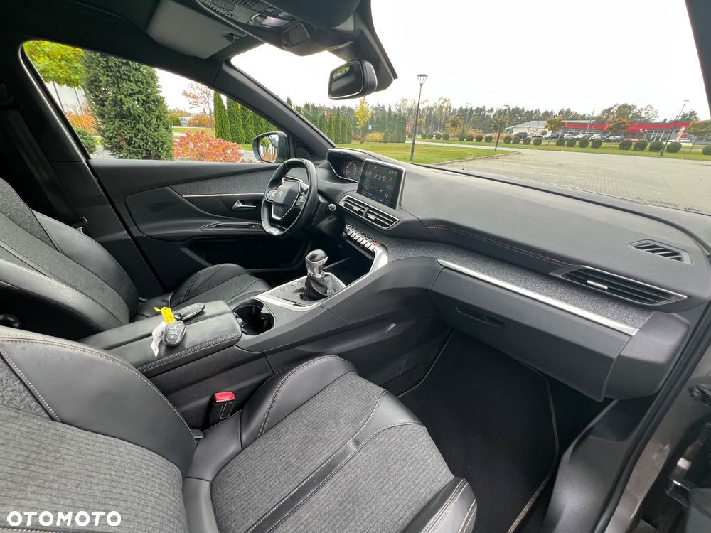 Peugeot 5008 - 16