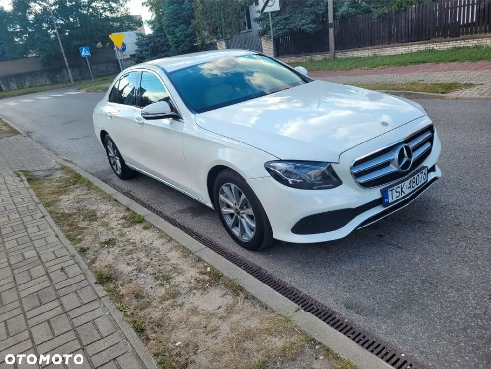 Mercedes-Benz Klasa E 220 d 4-Matic 9G-TRONIC - 5