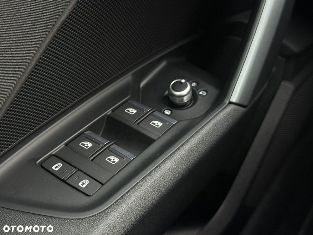 Audi A3 Limousine 35 TFSI mHEV S Line S tronic - 32