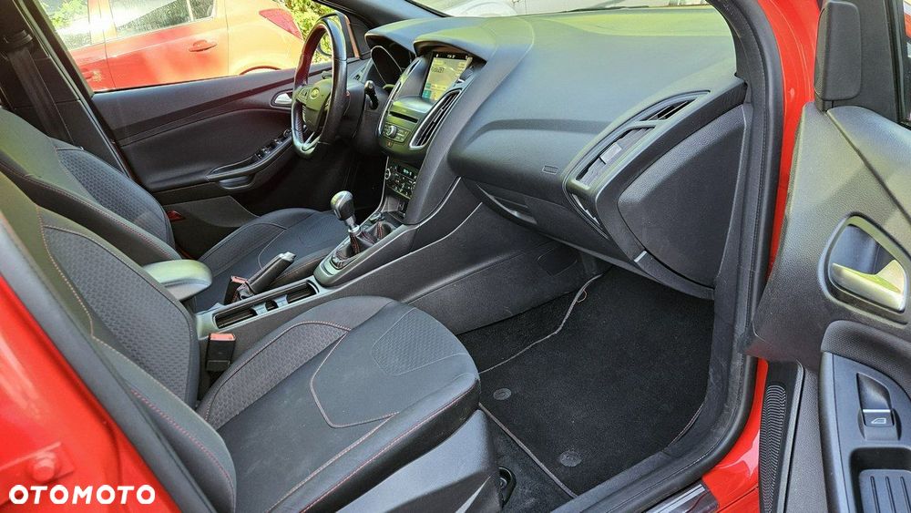 Ford Focus 1.5 EcoBoost STart-Stopp-System ST-LINE - 23