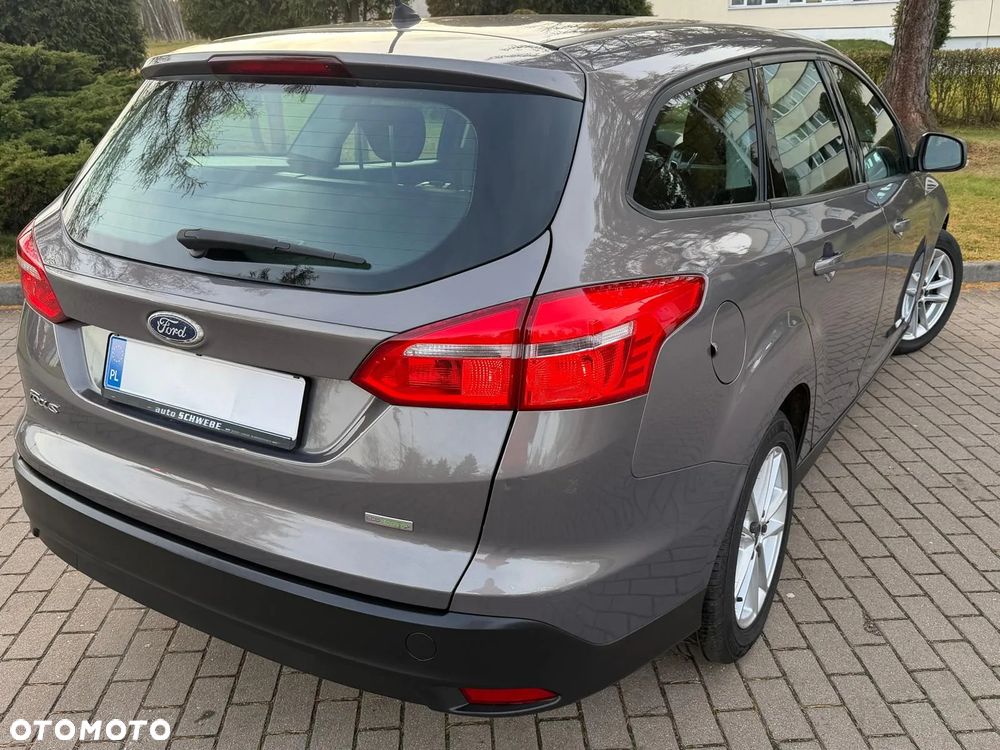 Ford Focus 1.0 EcoBoost Titanium - 4
