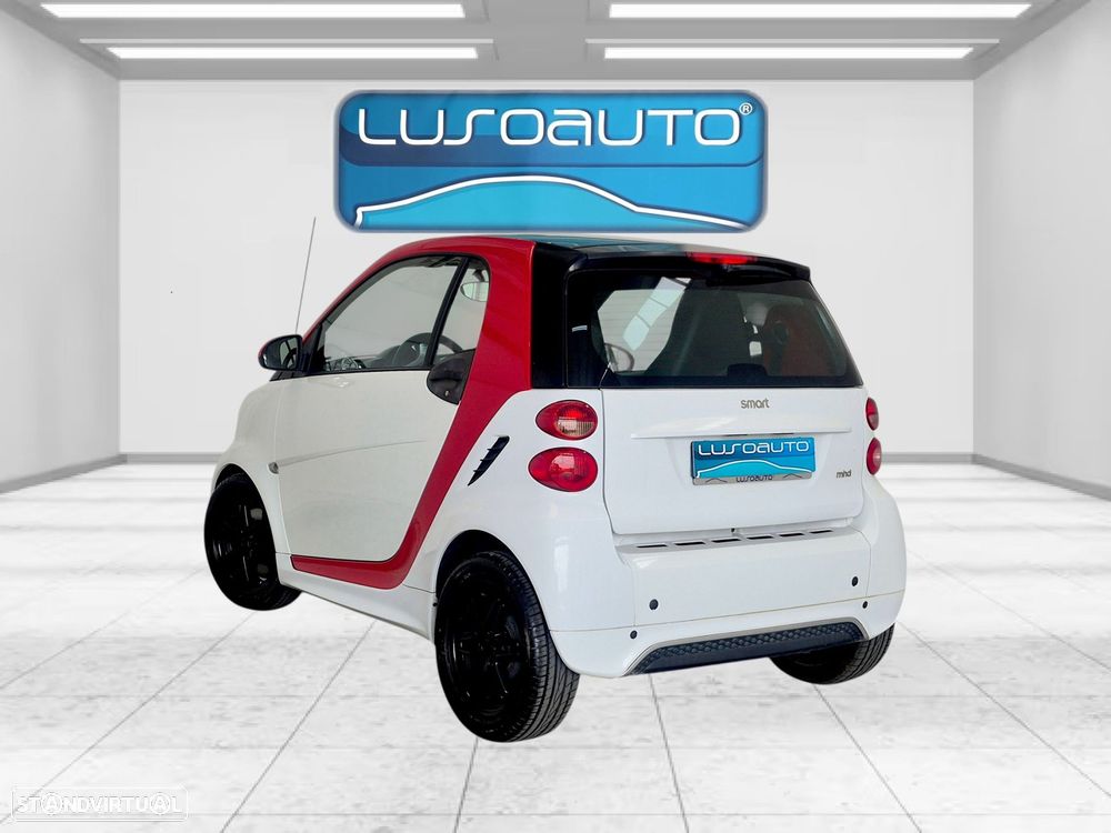 Smart ForTwo Coupé 1.0 mhd Passion 71 Softouch - 8