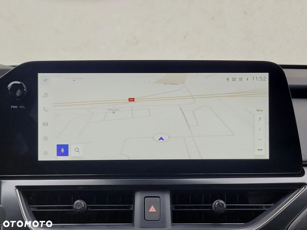 Lexus UX 300h F Sport Design - 16