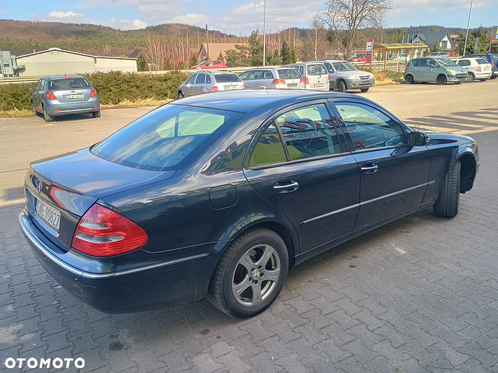 Mercedes-Benz Klasa E - 21