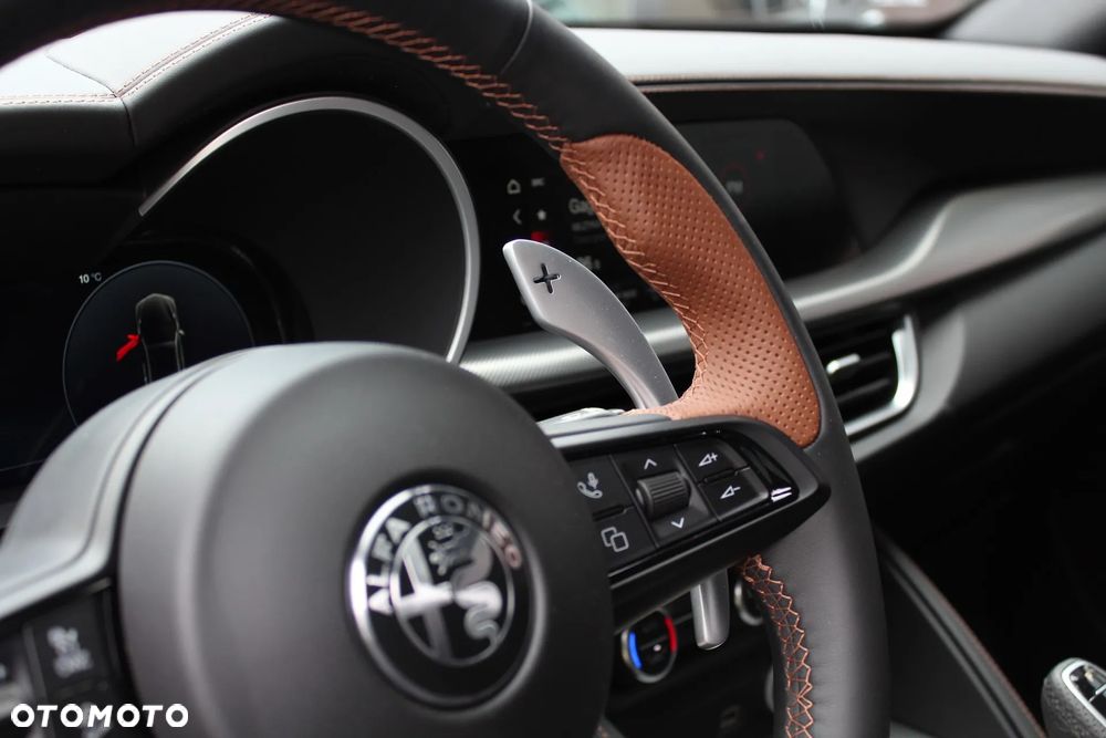 Alfa Romeo Stelvio 2.0 Turbo Intensa Q4 - 15