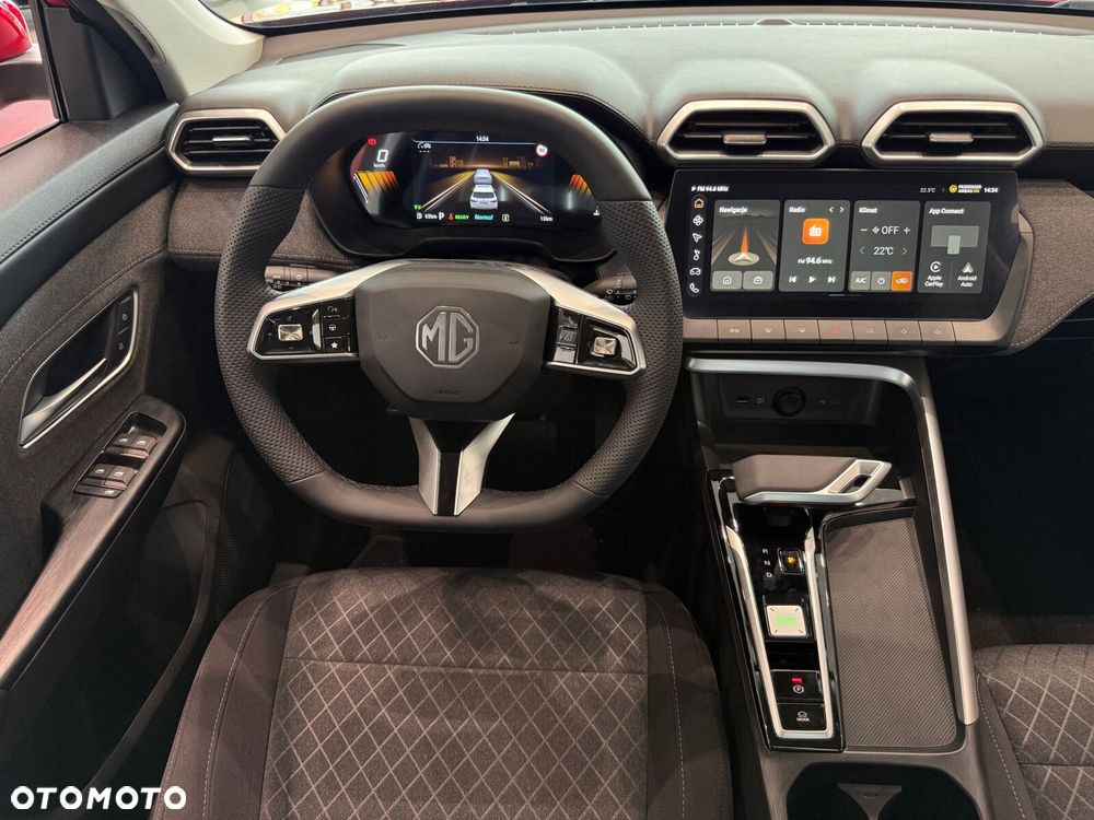 MG ZS Hybrid+ - 14