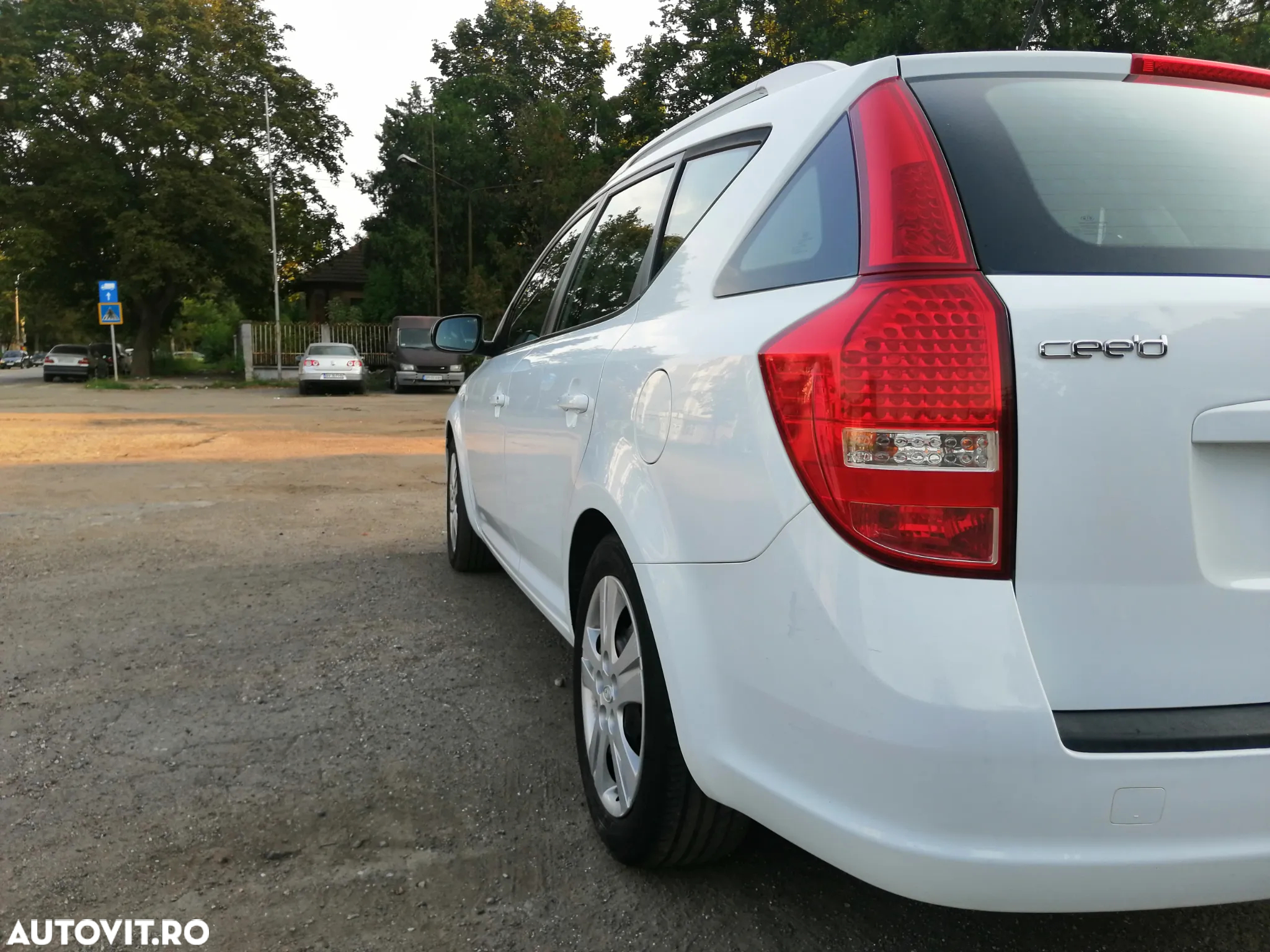 Kia Ceed 1.4 CVVT Spirit - 4