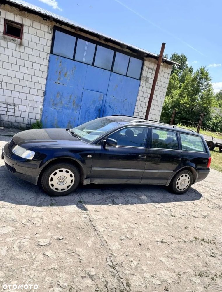 Volkswagen Passat Variant 1.6 - 2