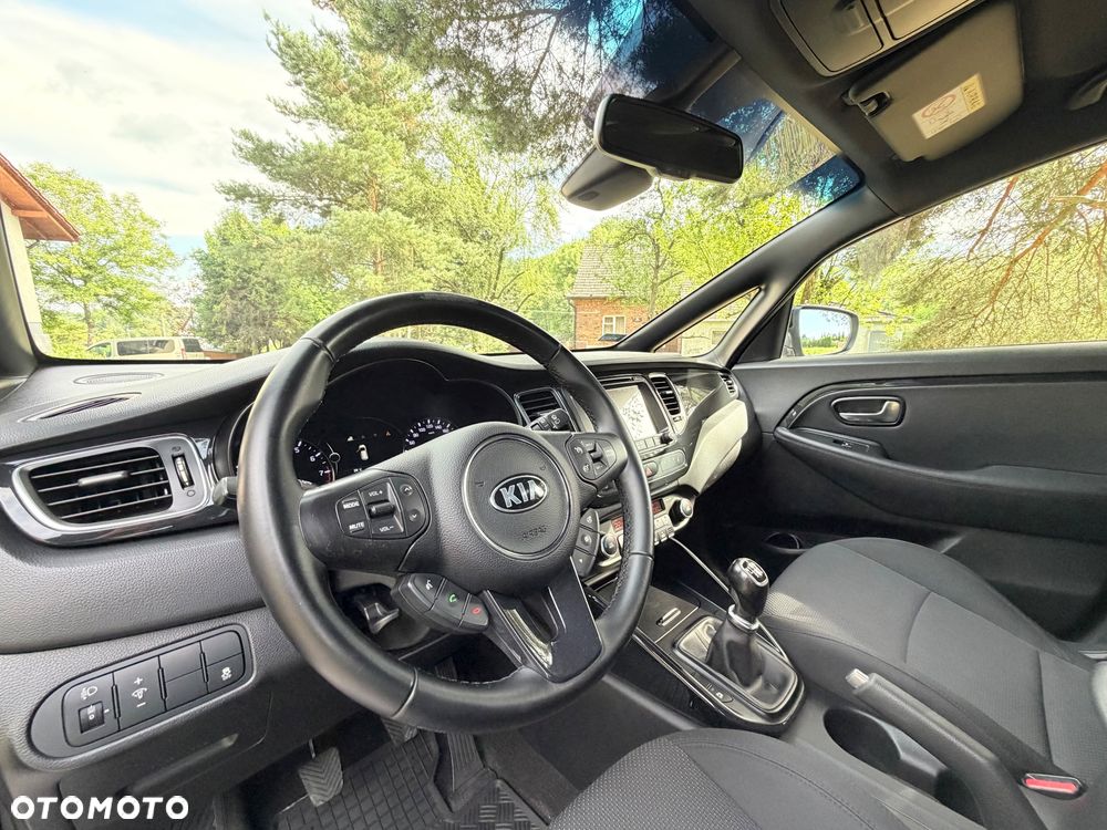 Kia Carens 2.0 GDI XL EU6 - 18