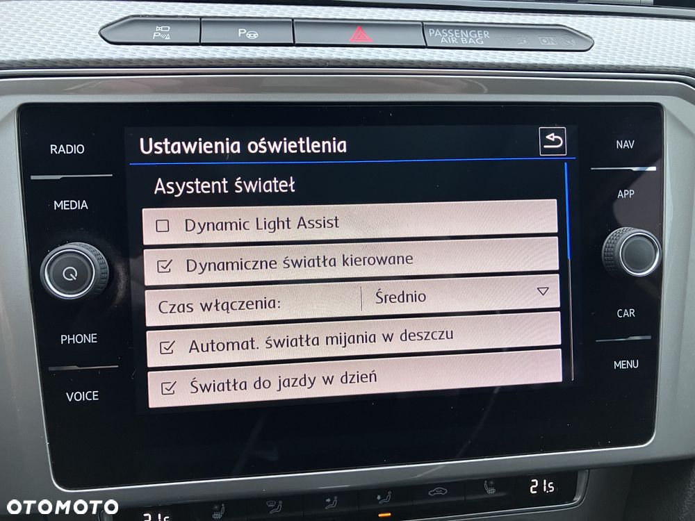 Volkswagen Passat - 17