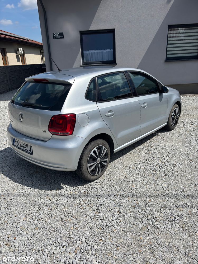 Volkswagen Polo 1.4 16V Trendline - 5
