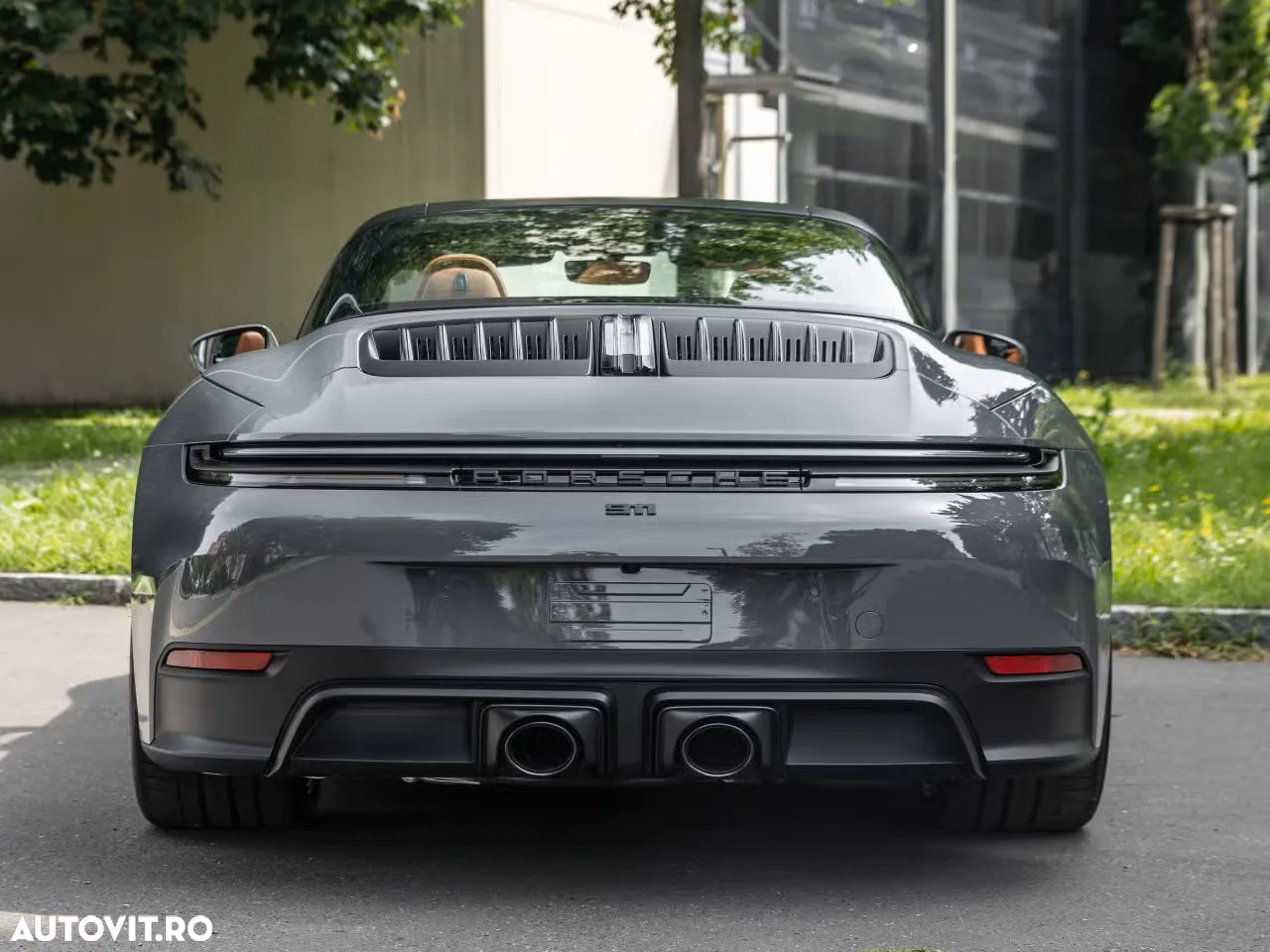 Porsche 911 Targa 4 GTS PDK - 9
