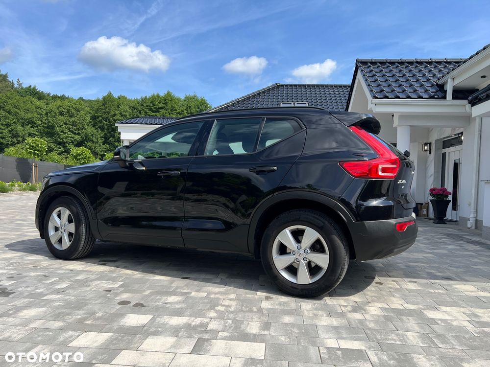Volvo XC 40 T3 Geartronic Momentum Pro - 18