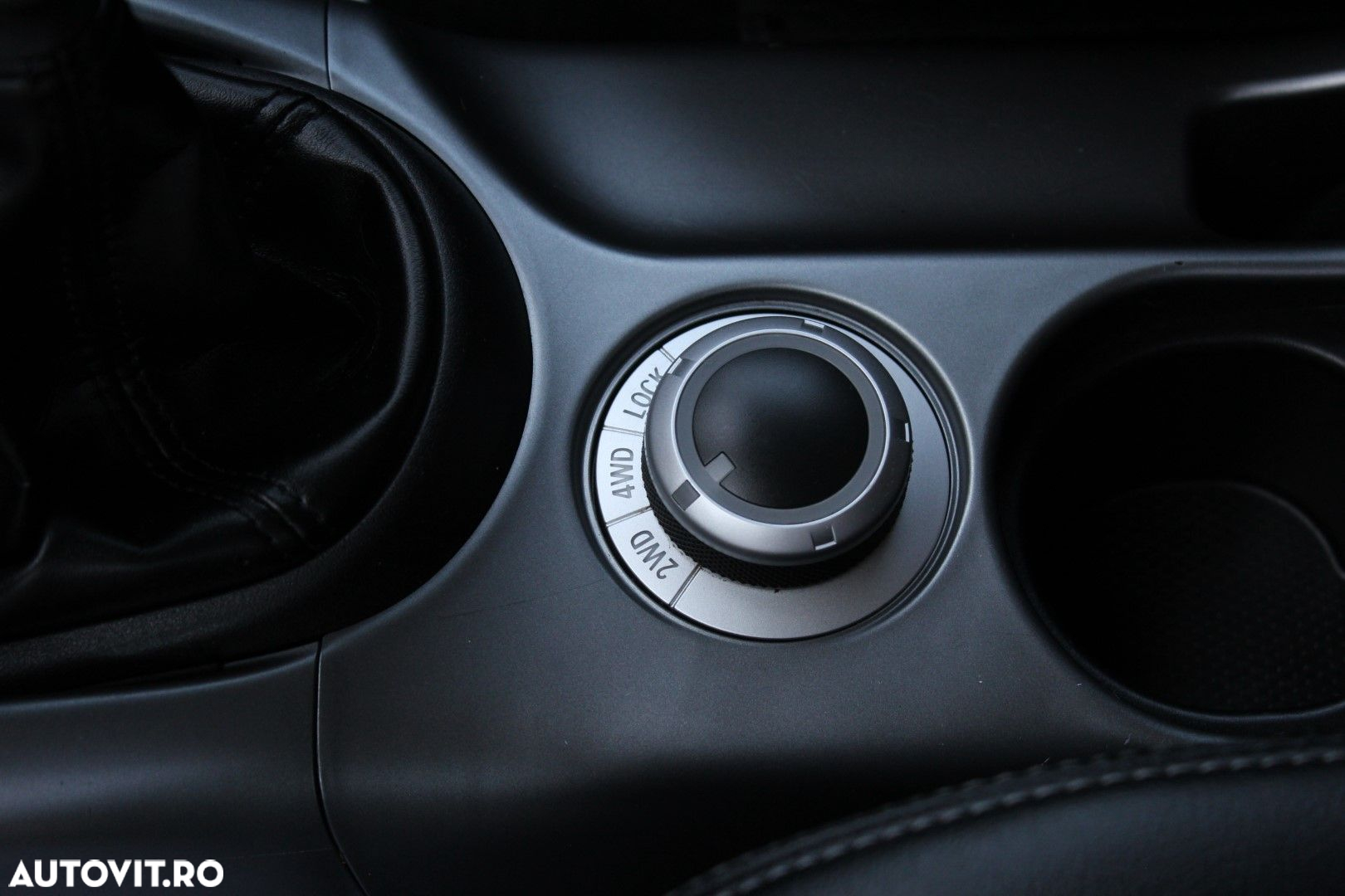 Mitsubishi Outlander - 16