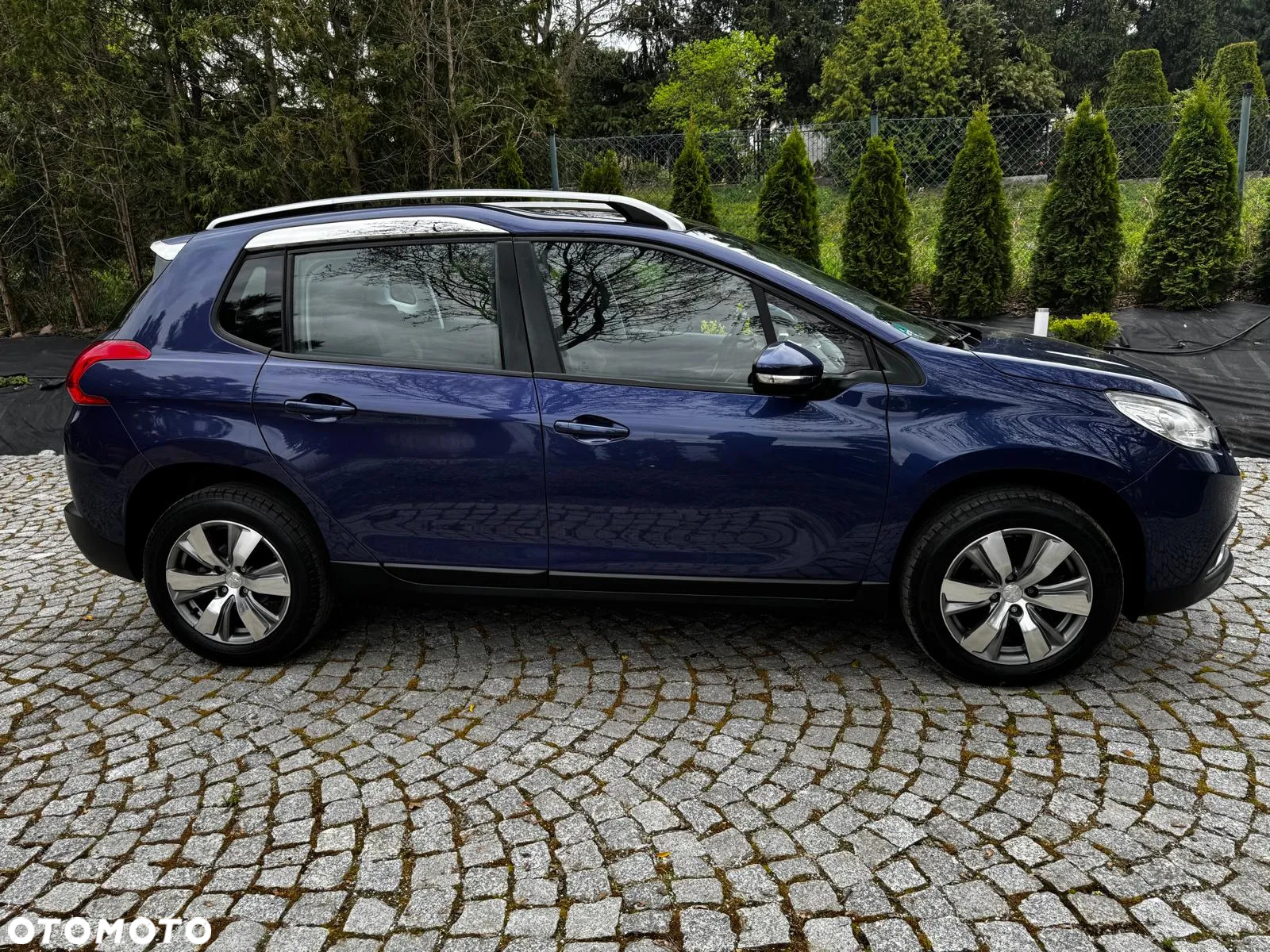 Peugeot 2008 1.2 Pure Tech Style - 7