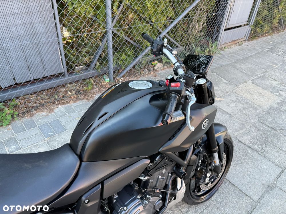 Yamaha MT - 11