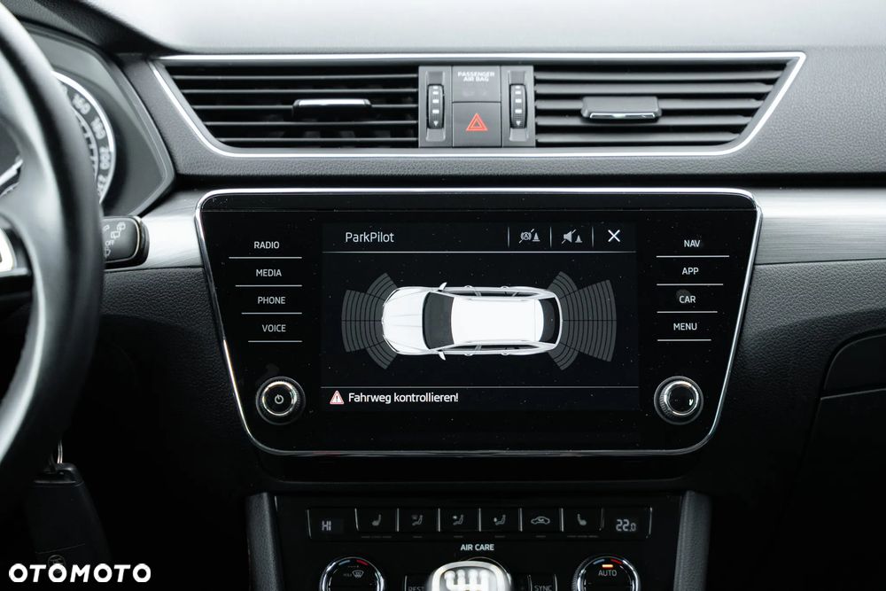 Skoda Superb 2.0 TDI Style - 22