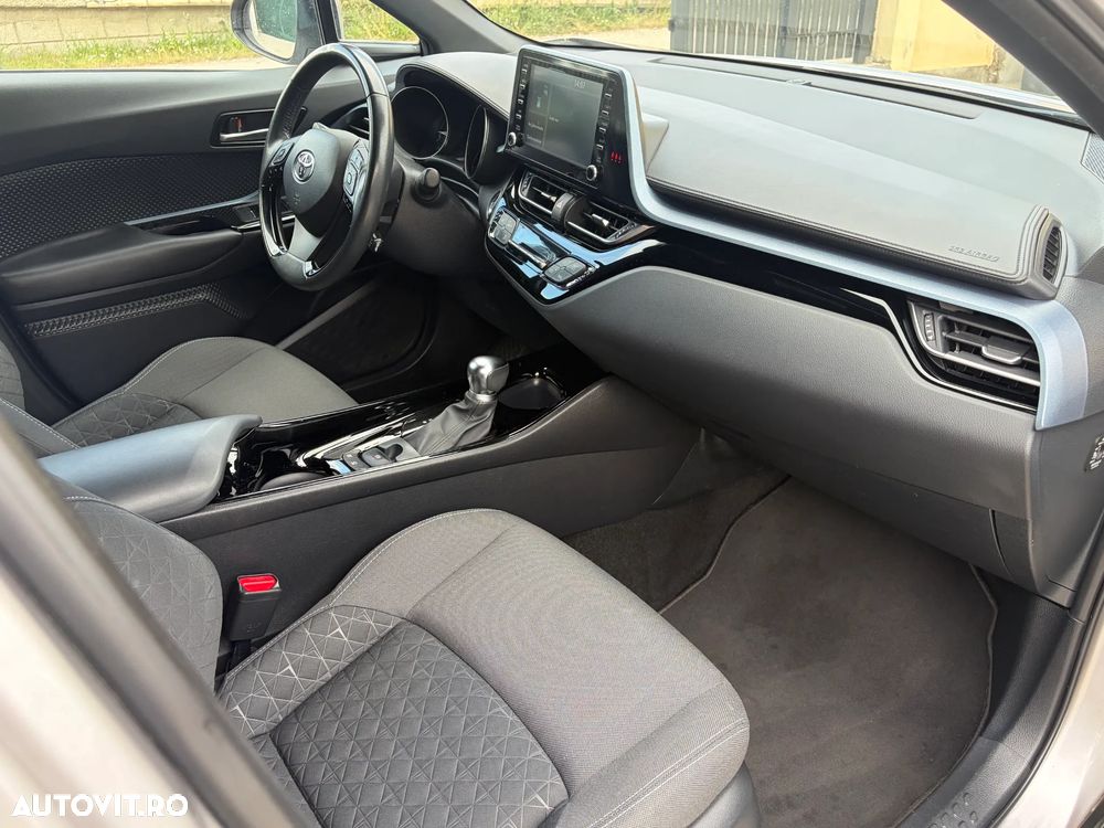 Toyota C-HR Business-Edition - 8